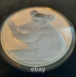 2009 Australia 1 kilo Silver Koala Coin Mint condition in display box