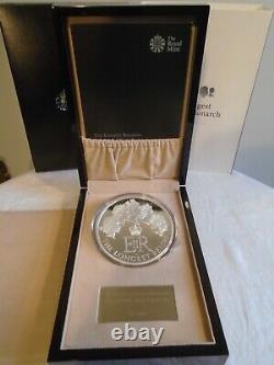 The Longest Reigning Monarch 2015 Uk Silver Proof Kilo Coin Limited Edition Box