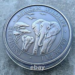 2015 Elephant Somalie Kilo Pièce 32.15 Oz. 999 Argent Finition Antique 200 Mintage