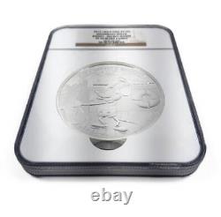 2015 Niue Disney Mickey Mouse Steamboat Willie 1 Kilo Pièce en argent NGC PF 70